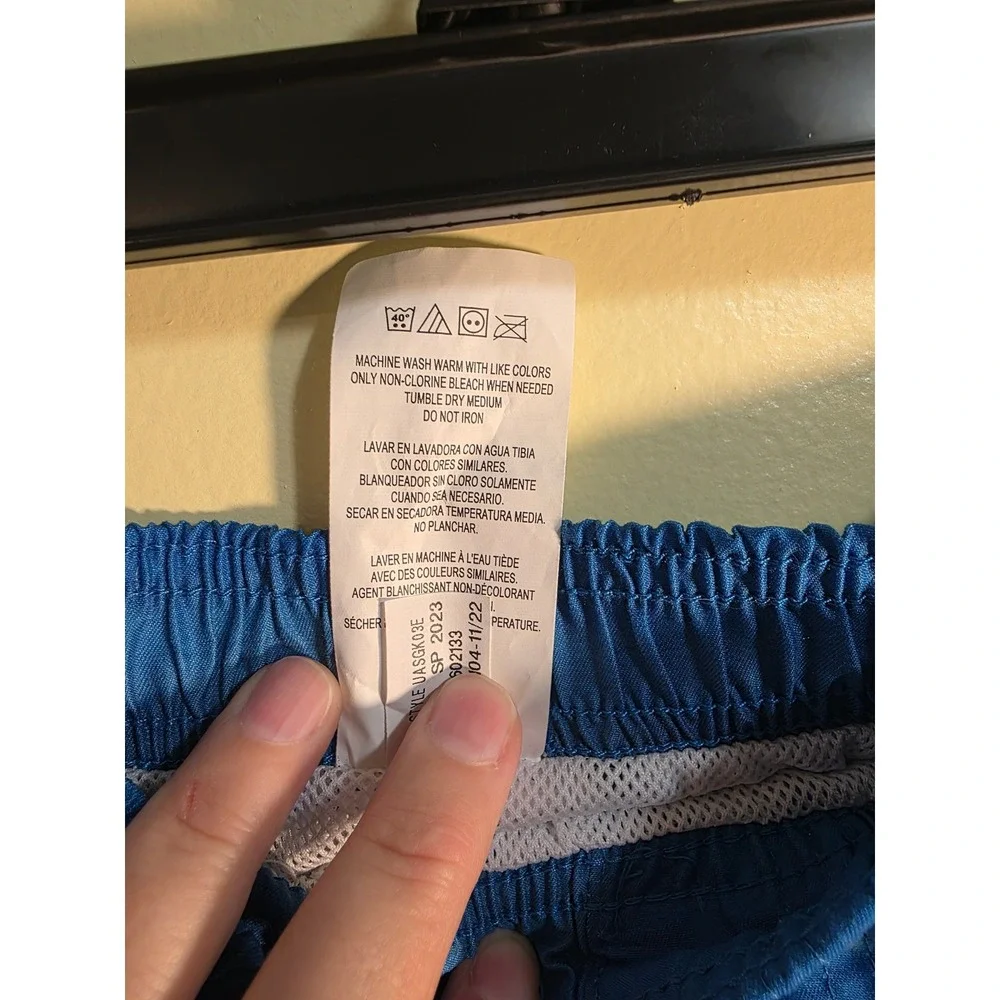 Under Armour Boys Blue Ombre Stripe Swim Trunks Board Shorts Size 6 UASGK03E-430